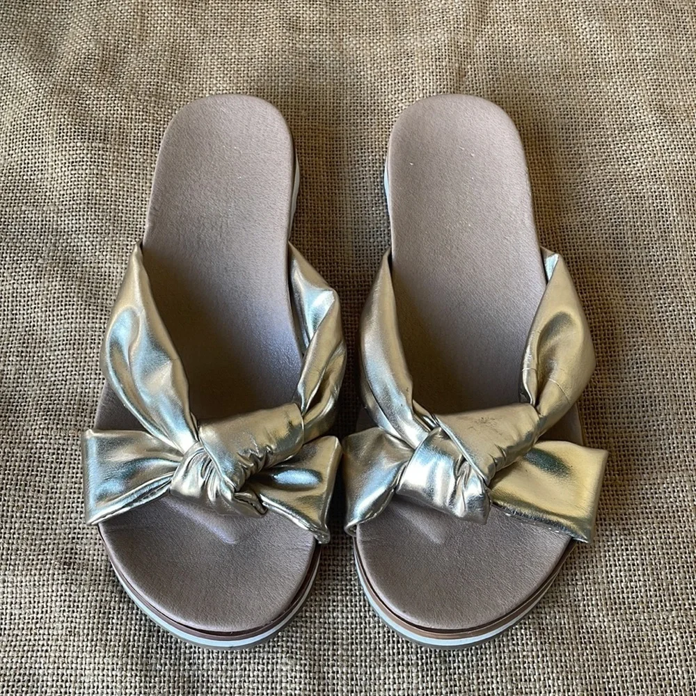 Catherine malandrino sandals bow Size 6 Slide Slip On